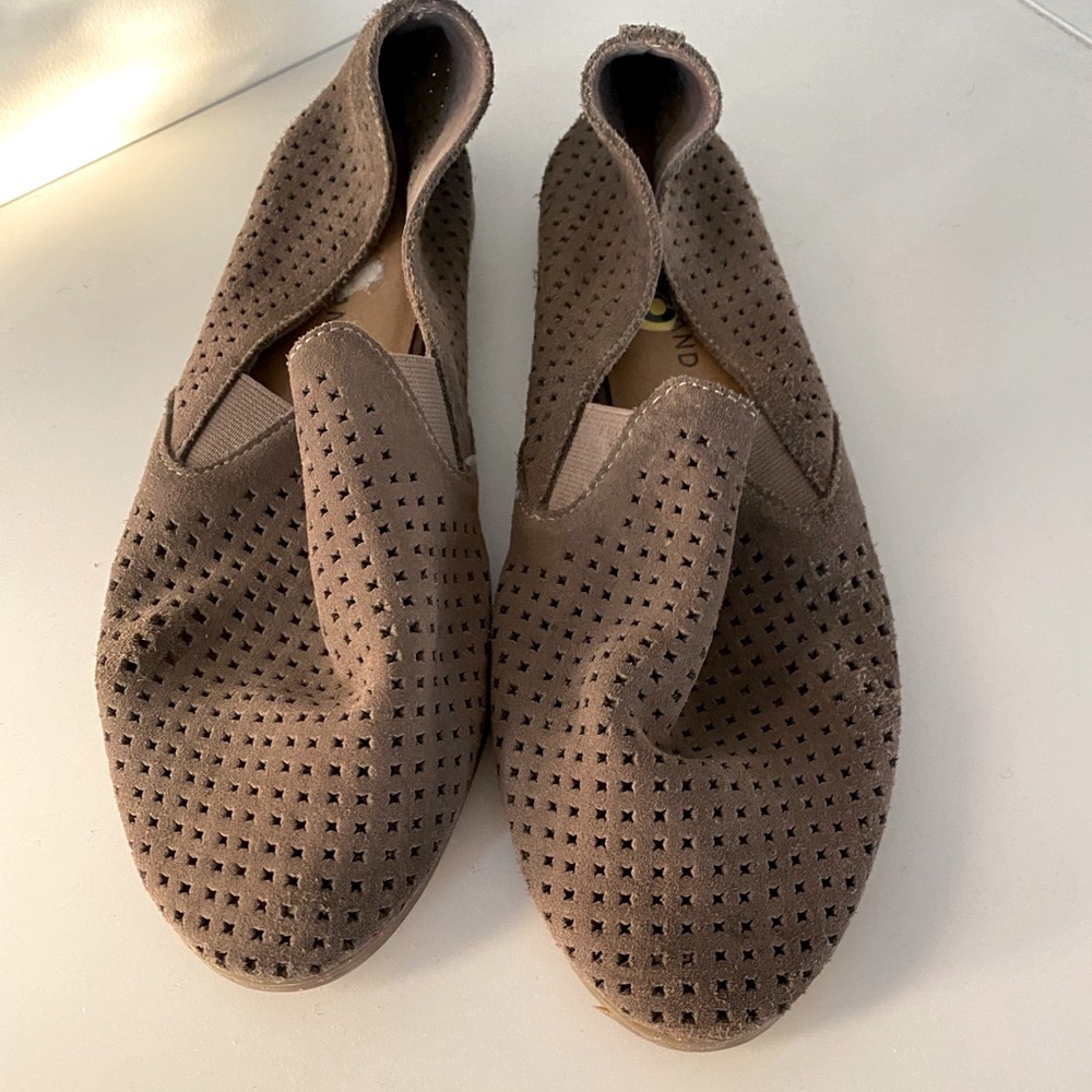 TJ Maxx flats